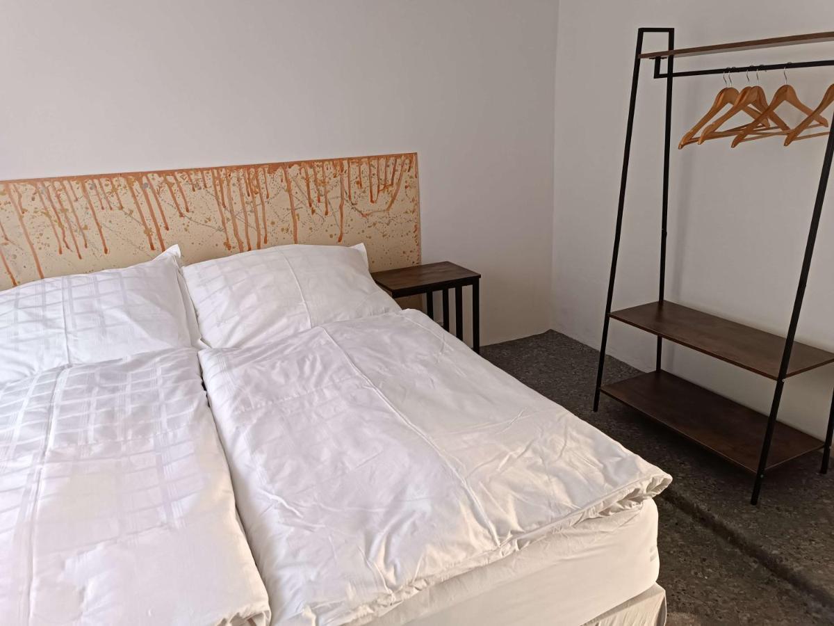 Apartmany Nad Splavem 兹诺伊莫 外观 照片